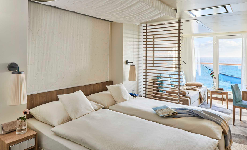 AIDANova buitenhut met balkon BB