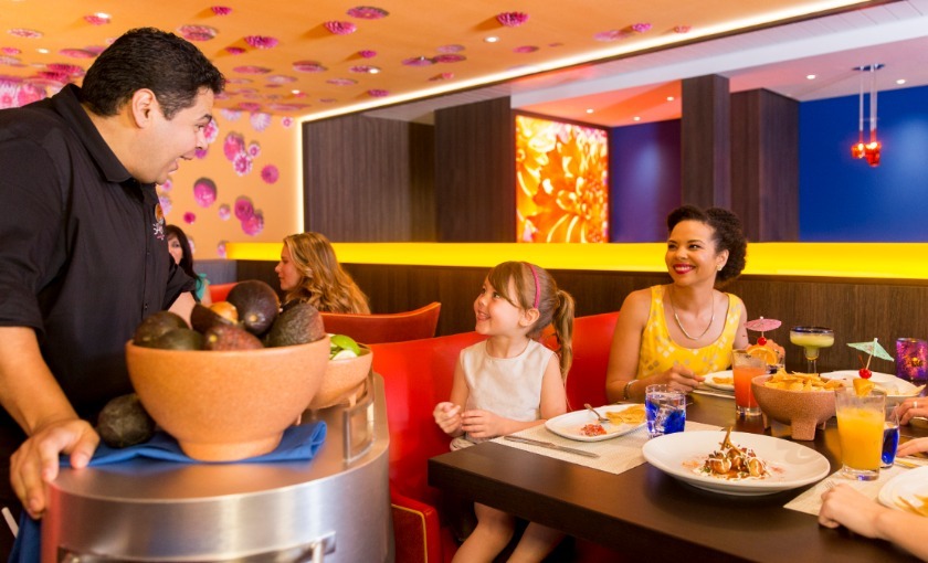 Restaurant met guacamole bar op de Liberty of the Seas