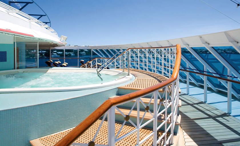 Een whirlpool op de Azamara Journey van Azamara club cruises