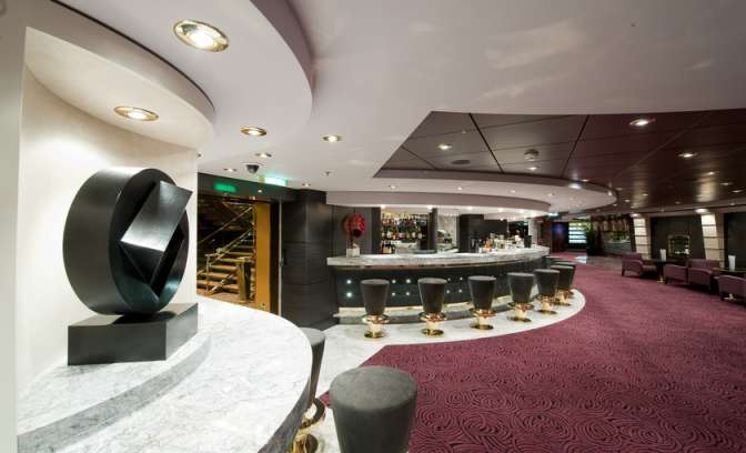 De Ruby bar op de MSC Magnifica