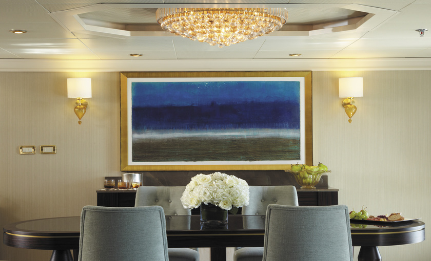 Master Suite aan boord Seven Seas Navigator