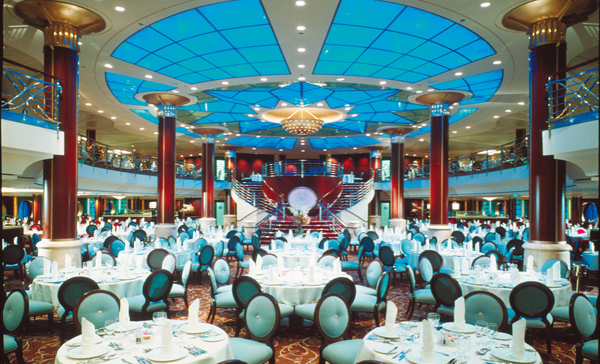 De eetzaal op de Celebrity Millennium van Celebrity Cruises