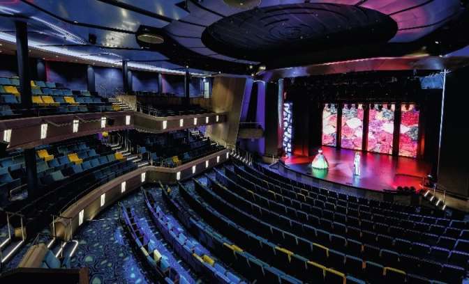 theater Mein Schiff 5