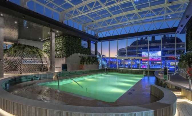 Binnendek MSC World Europa