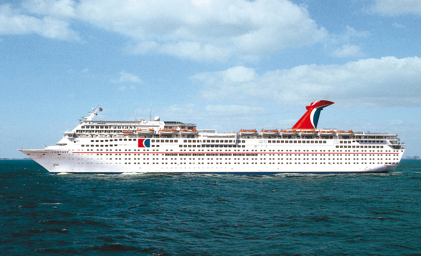 Carnival Fantasy op zee
