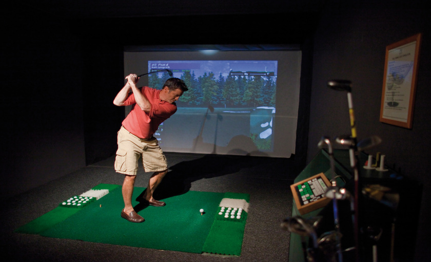 Een golf simulator op de SeaDream II van SeaDream Yacht Club